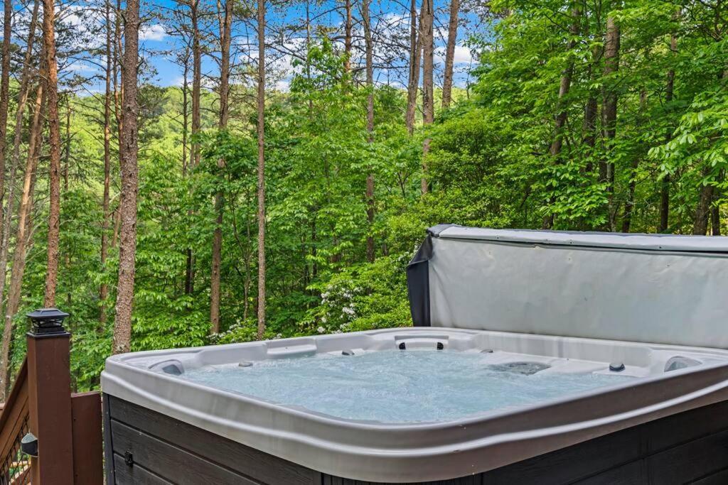 Lakeside Retreat Hot Tub Fishing Hiking 엘리제이 외부 사진