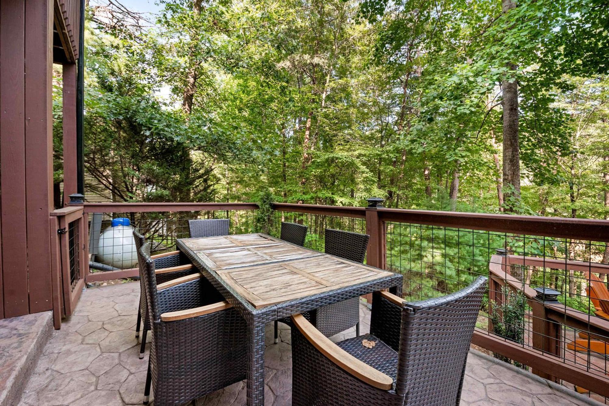 Lakeside Retreat Hot Tub Fishing Hiking 엘리제이 외부 사진